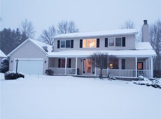 41 Hawkes Trl, Webster, NY 14580