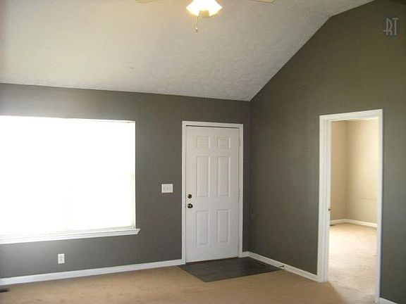 3rd image of 2407 Lismore Dr