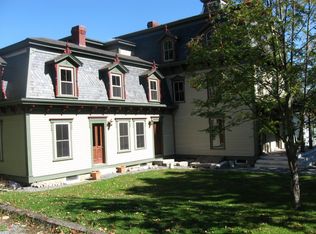 15 Middle St, Hallowell, ME 04347