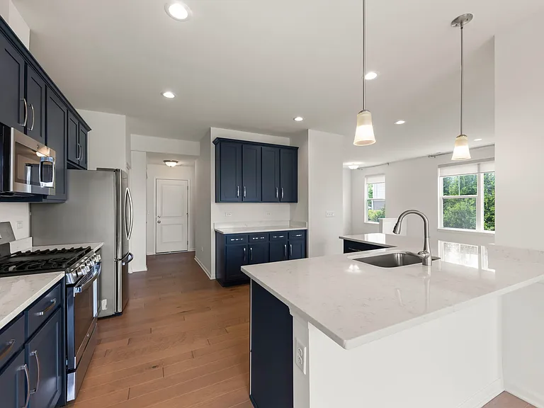 4184 Calder Ln — Photo 7