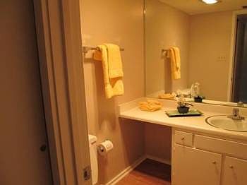 5th image of 7331 Cresthill Dr APT E4
