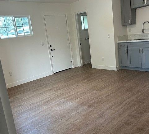 4th image of 4568 Edgewood Pl