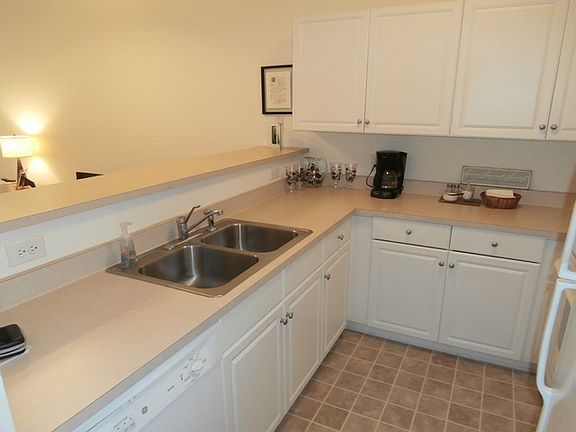 4th image of 104 Willow Pond Dr #104