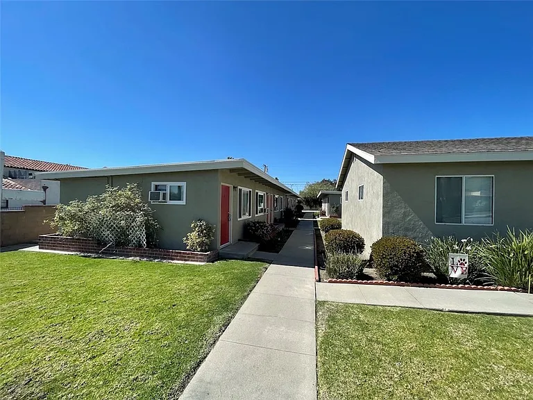 1015 N Azusa Ave #3 — Photo 13
