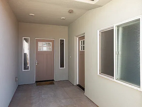 2 bed, 2.5 bath, 1225 sqft, $1,800 — Photo 2