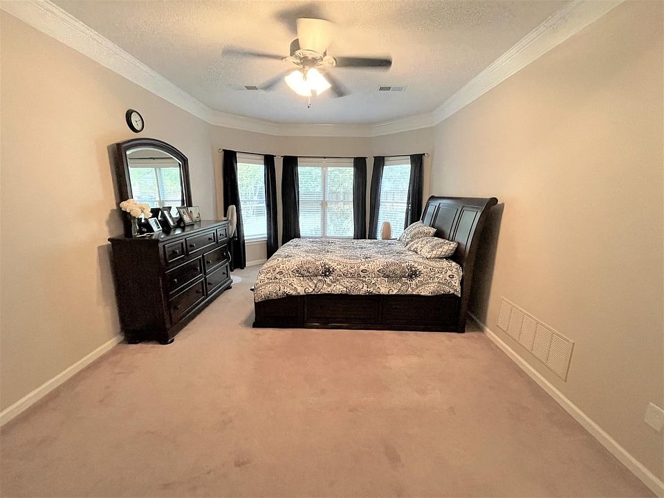 1st image of 4716 White Pass Dr