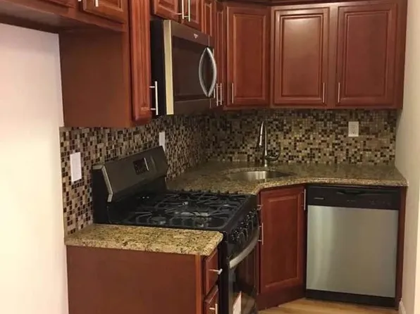 1989 Grand Avenue image 4 of 23