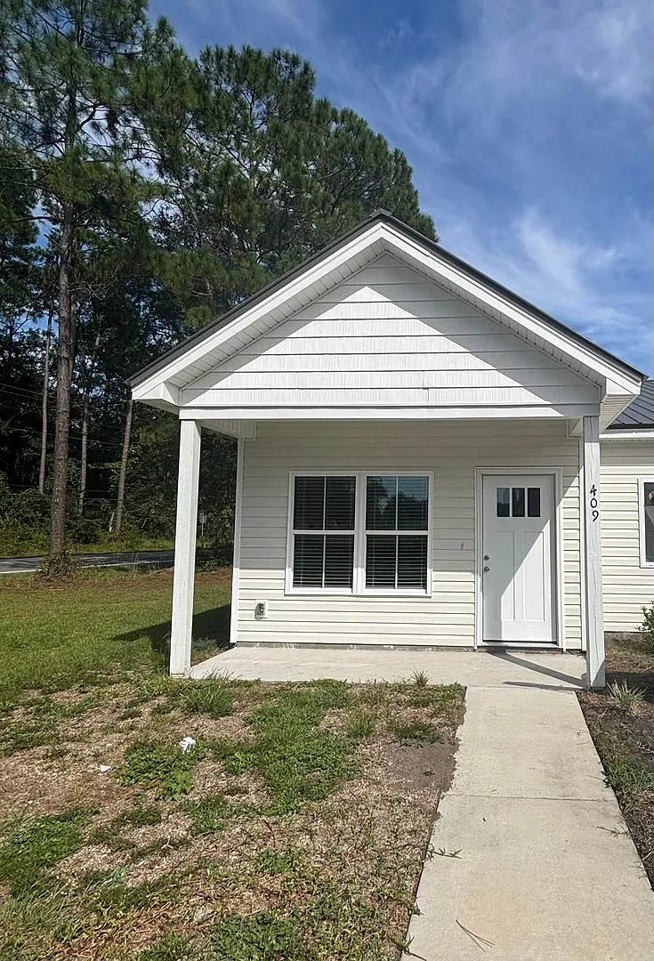 Brand New 3 Bedroom, 2 Bathroom Duplex in Walthourville! — Photo 1