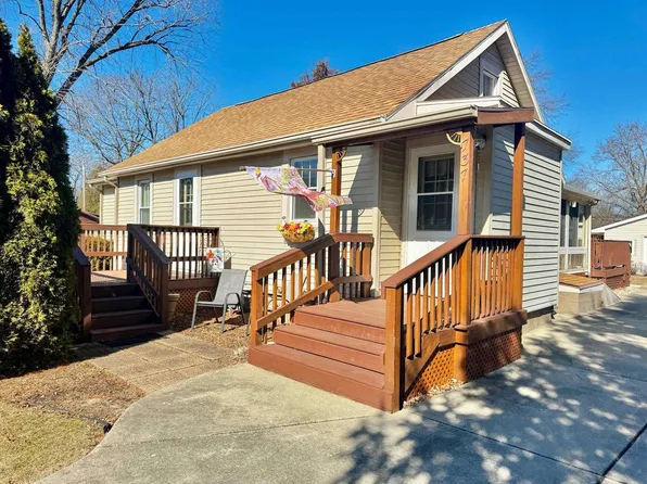 737 E Briar Lane, Beloit, WI 53511