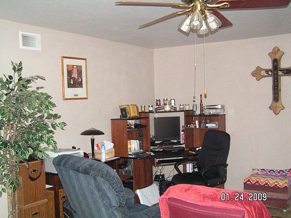 3rd image of 427 Terrace Dr
