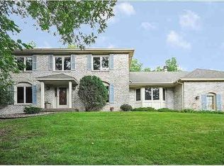 12000 Mayflower Cir, Hopkins, MN 55305