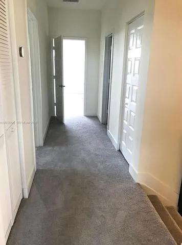 3 bed, 2.5 bath, 2100 sqft, $4,700 — Photo 2