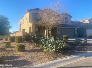 627 W Blue Ridge Dr, San Tan Valley, AZ 85140