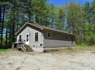 32 Bessie Rd, Winthrop, ME 04364