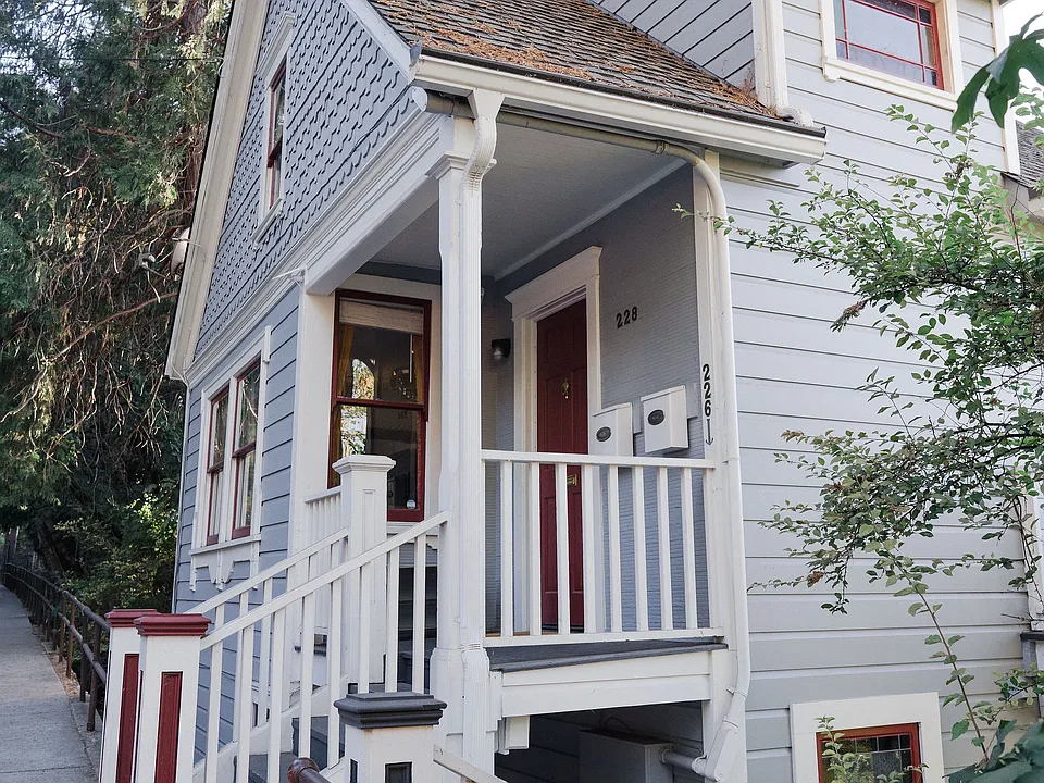 226 Sacramento St