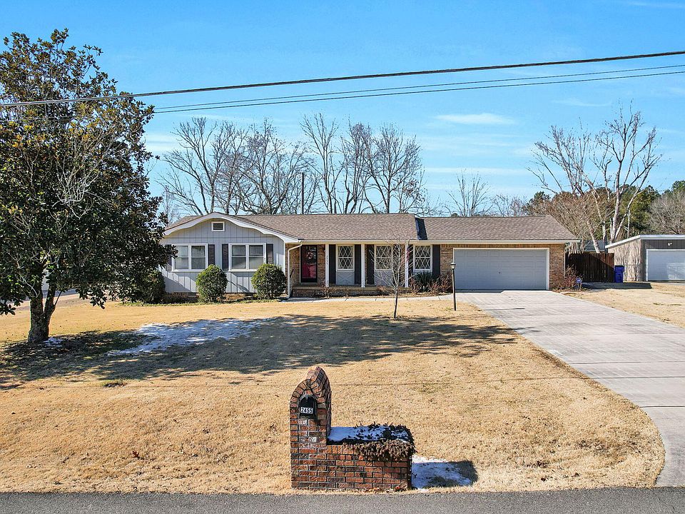 1st image of 2455 Tam O Shanter Dr NW