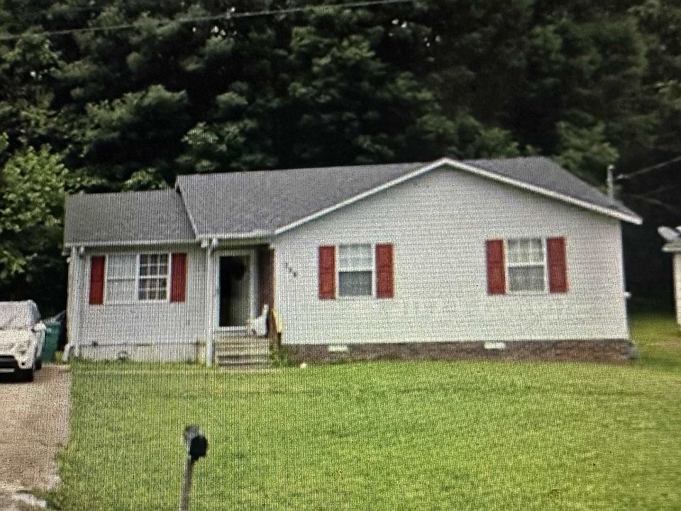 1st image of 119 Roosevelt Pkwy