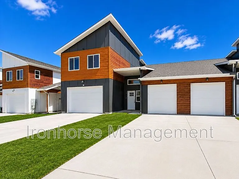 320 Meriwether Ave — Photo 1