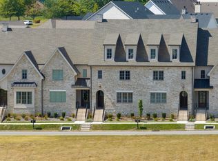 533 Park West Ln, Bowling Green, KY 42103