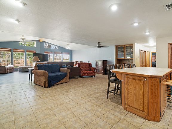 5th image of 3178 E 2150th Rd