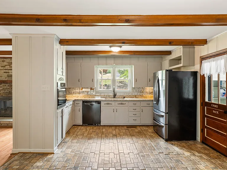 2541 Mooresville Hwy — Photo 12