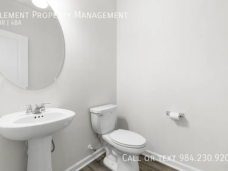 1009 Belloak Way #1 — Photo 13