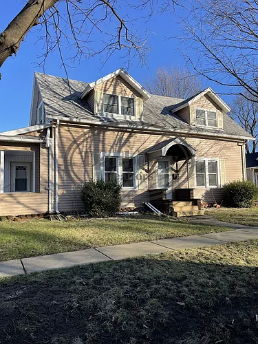 606 South St Photo 1