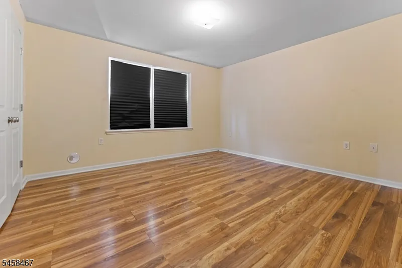 1 bed, 1.0 bath, $1,900 — Photo 4