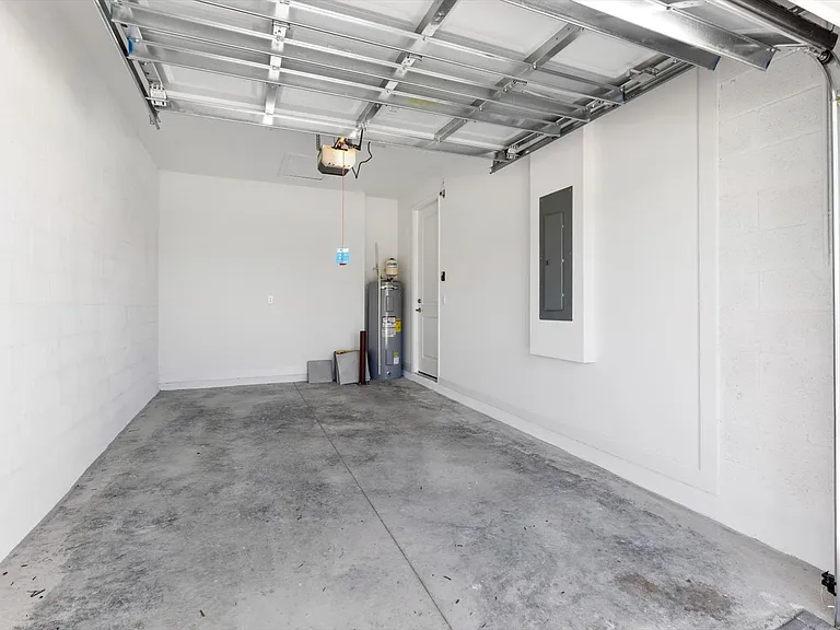 6435 Seabright Ter — Photo 28