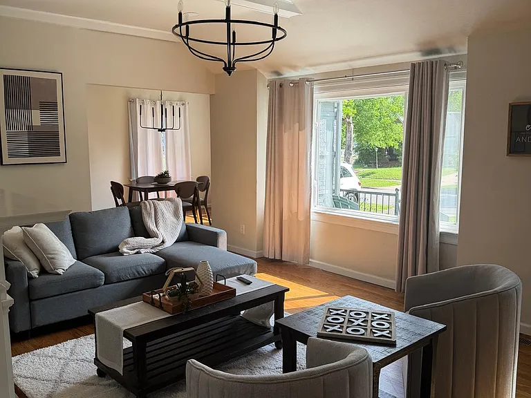 1210 S Evanston Ave — Photo 3
