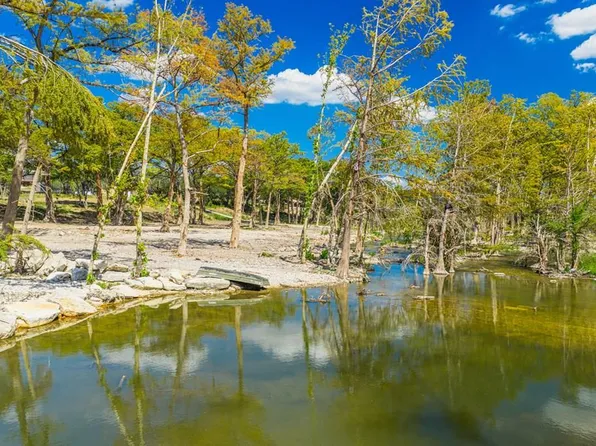 1283 Highway 39, Hunt, TX 78024