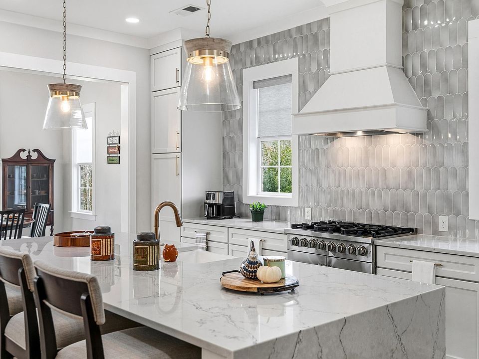 1st image of 304 Timberview Trl