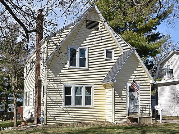 2nd image of 707 Campbell Ave