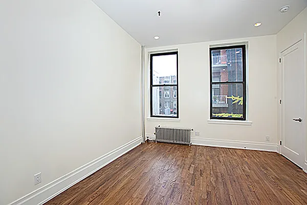 Rented by Buchbinder & Warren | media 27