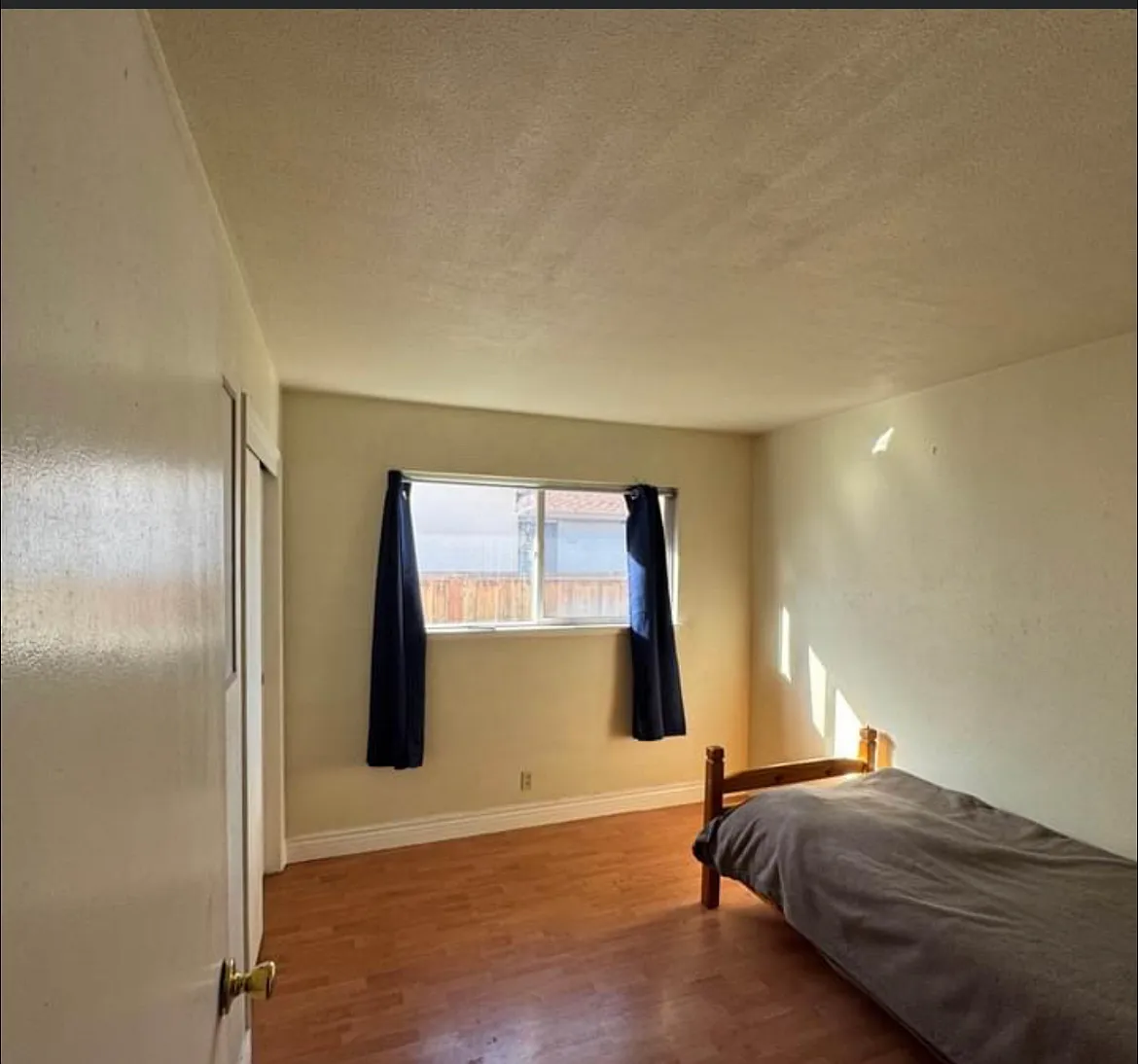 3 bed, 1750 sqft, $990 — Photo 3