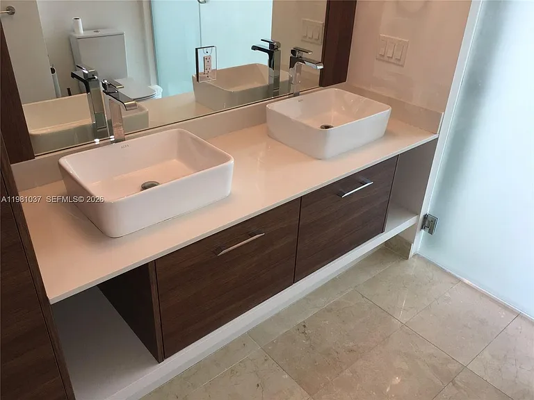 601 NE 27th St #1906 — Photo 17