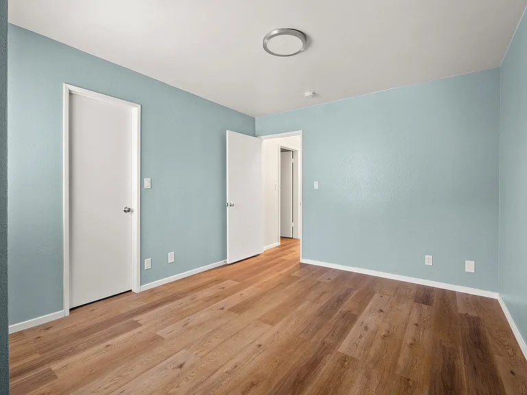 440 Linden Dr #2 — Photo 15