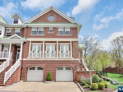 908 Heights Ln, Tenafly, NJ, 07670