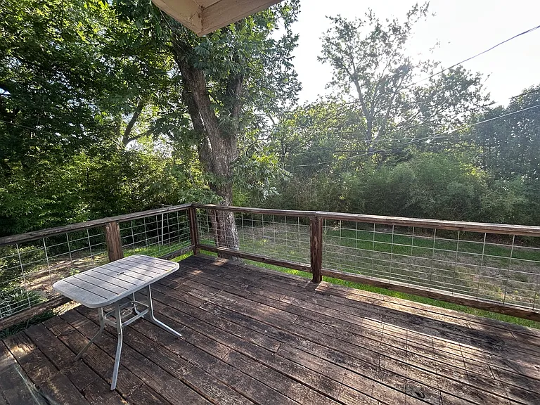 2507 Glendale Dr — Photo 10