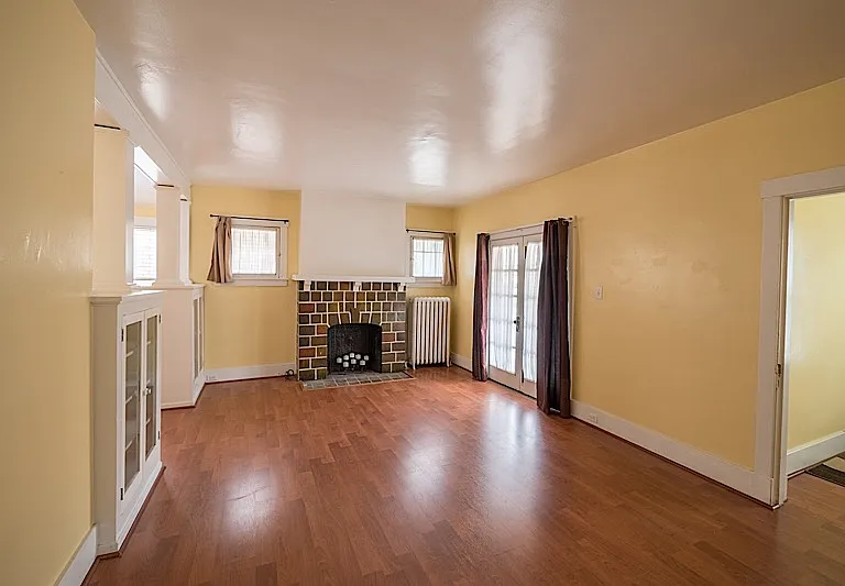 1243 McNeilly Ave — Photo 3