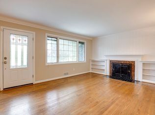 3321 Slade Run Dr, Falls Church, VA 22042