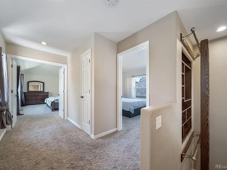 1011 S Valentia St #81 — Photo 23