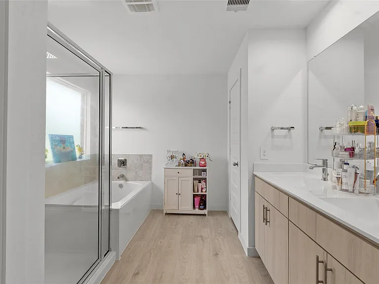 2908 Misty Elm Ln — Photo 16