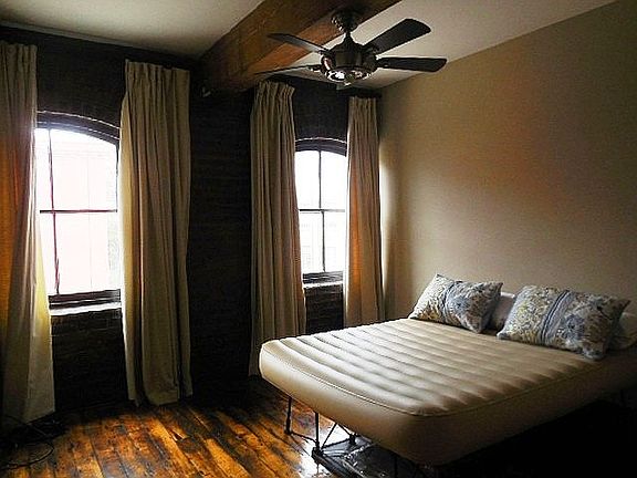 5th image of 333 Julia St APT 323