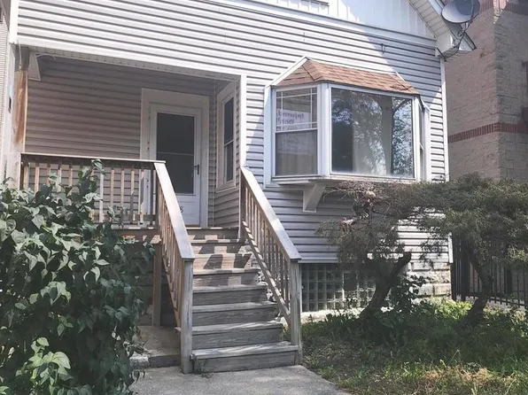 4718 W Addison St, Chicago, IL 60641
