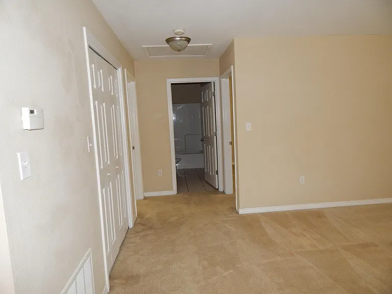 7465 Harvest Village Ct — Photo 4