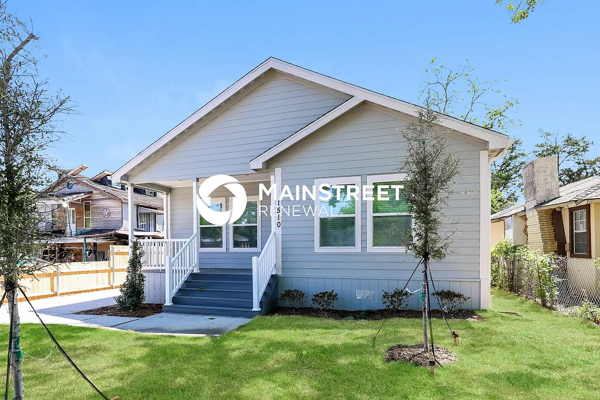 Front View - 1510 Maywood Ave