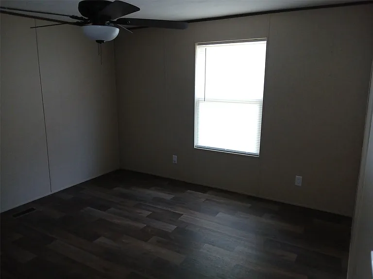8717 FM 1115 #C — Photo 13