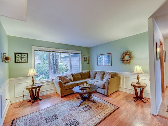 4th image of 6813 227th Street Ct E