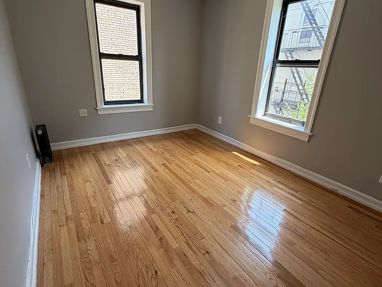 101 Sherman Ave #5C — Photo 1